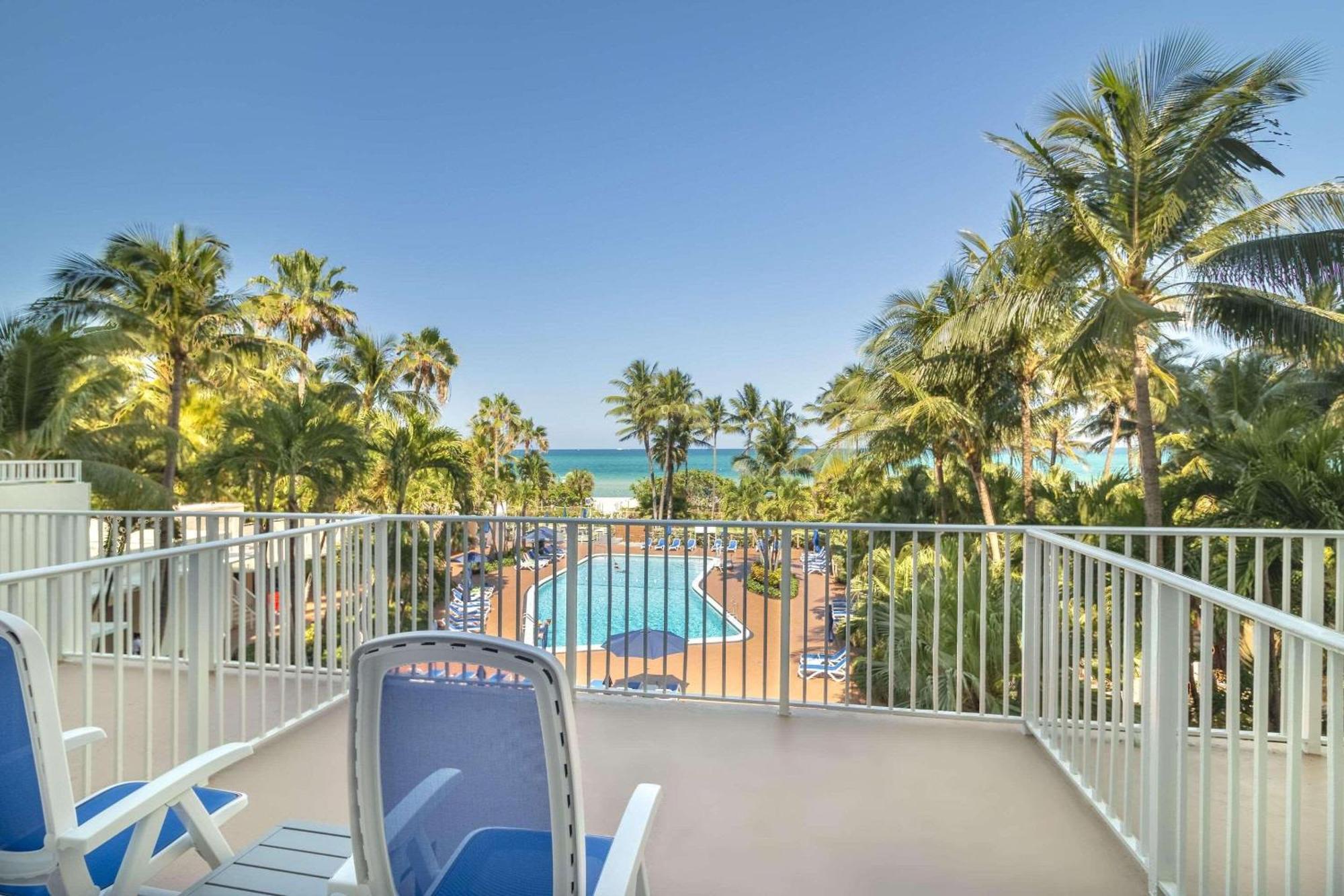 Radisson Resort Miami Beach Esterno foto