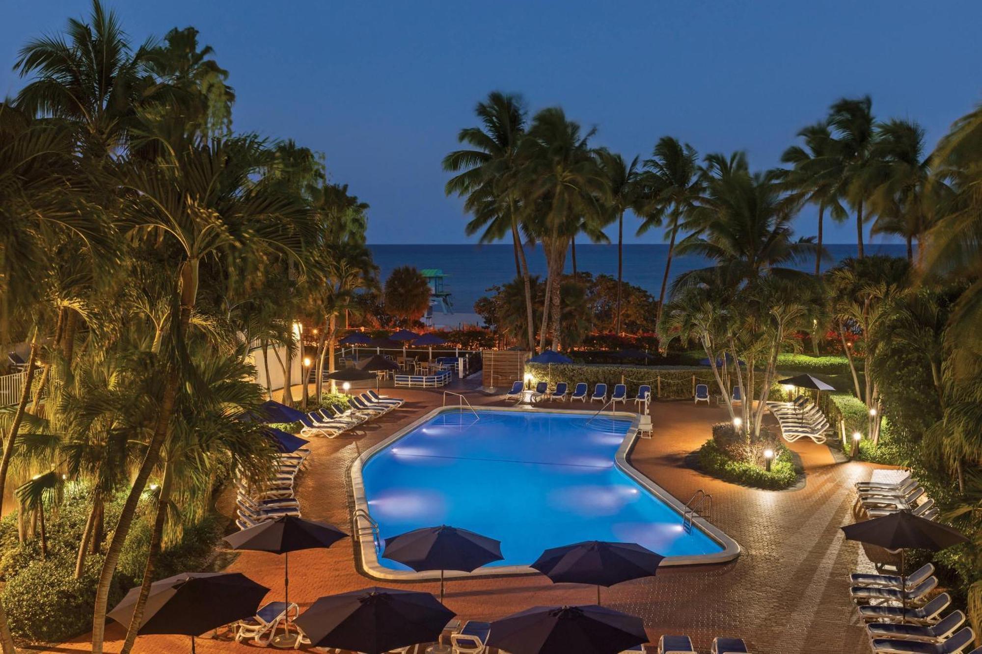 Radisson Resort Miami Beach Esterno foto
